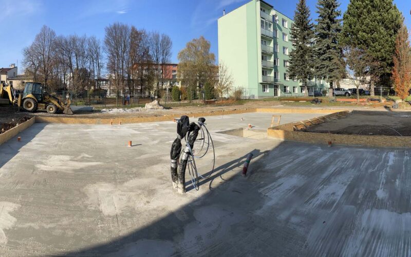 Apartmánový dům za kinem, spodní stavba, přípojky a zpevněné plochy